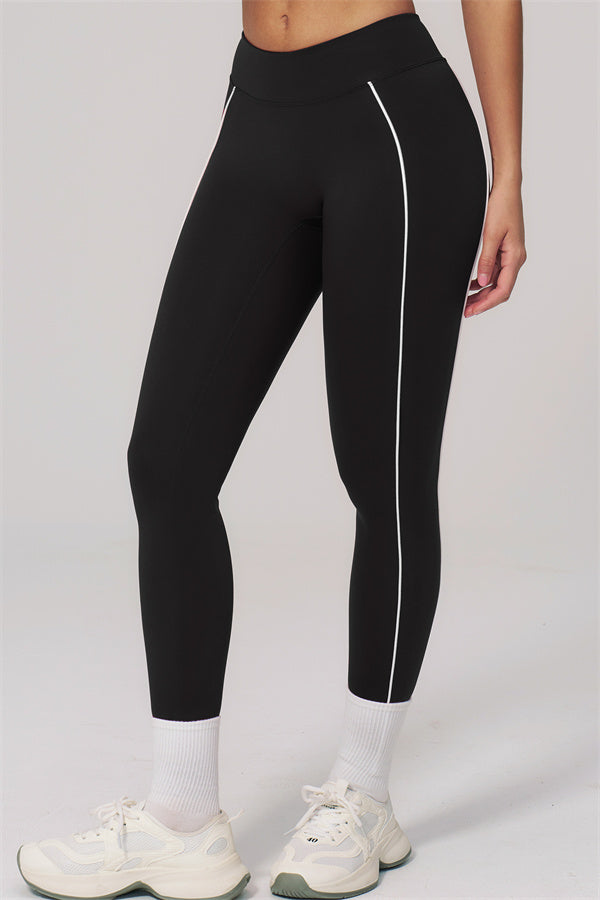 The Clarity Contour Line Sports Bra Leggings 2-Piece Set