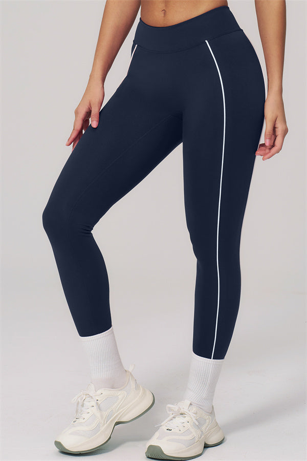The Clarity Contour Line Sports Bra Leggings 2-Piece Set