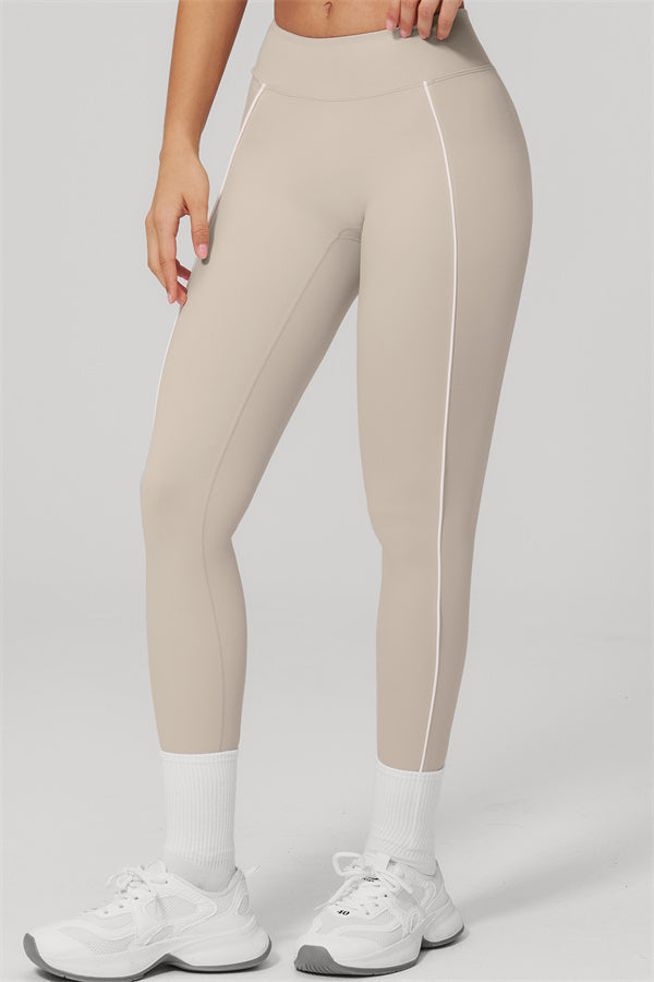 The Clarity Contour Line Sports Bra Leggings 2-Piece Set