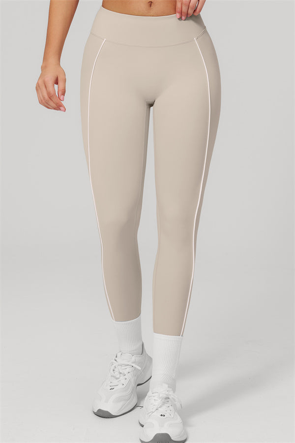 The Clarity Contour Line Sports Bra Leggings 2-Piece Set