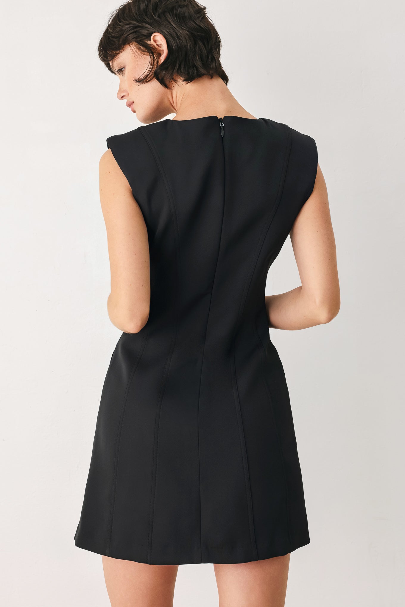THE MODERN ICON WOVEN SHIFT DRESS