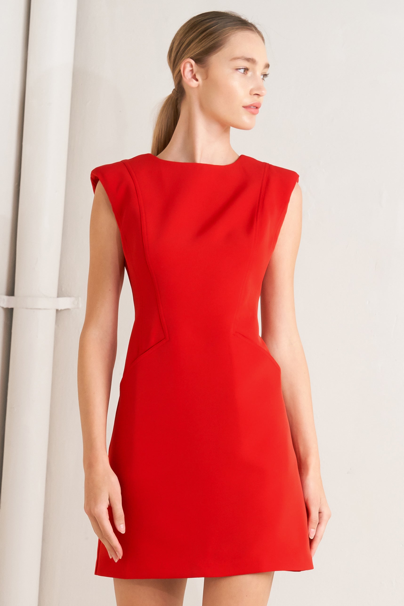 THE MODERN ICON WOVEN SHIFT DRESS