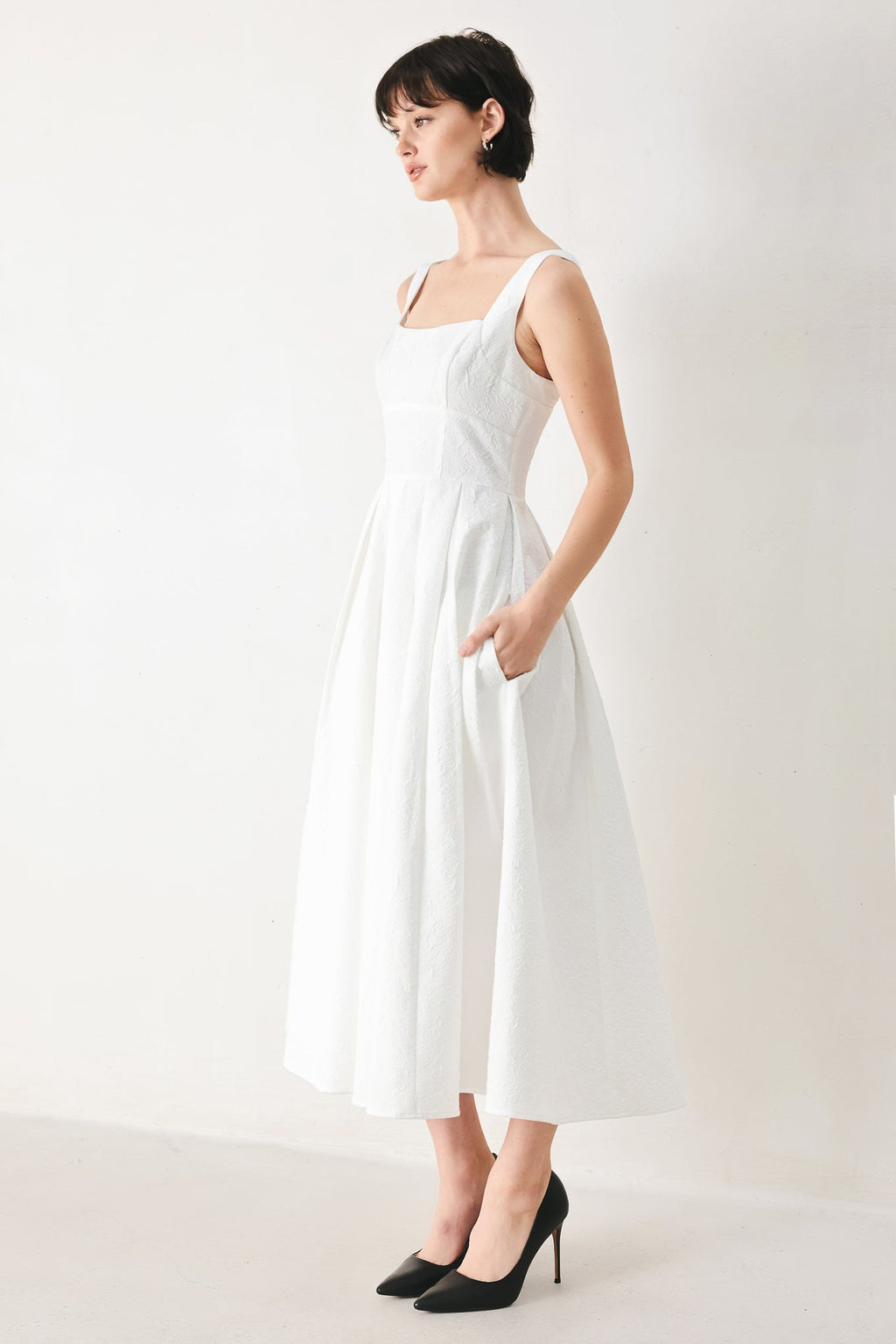 ECHO IN WHITE WOVEN MIDI DRESS
