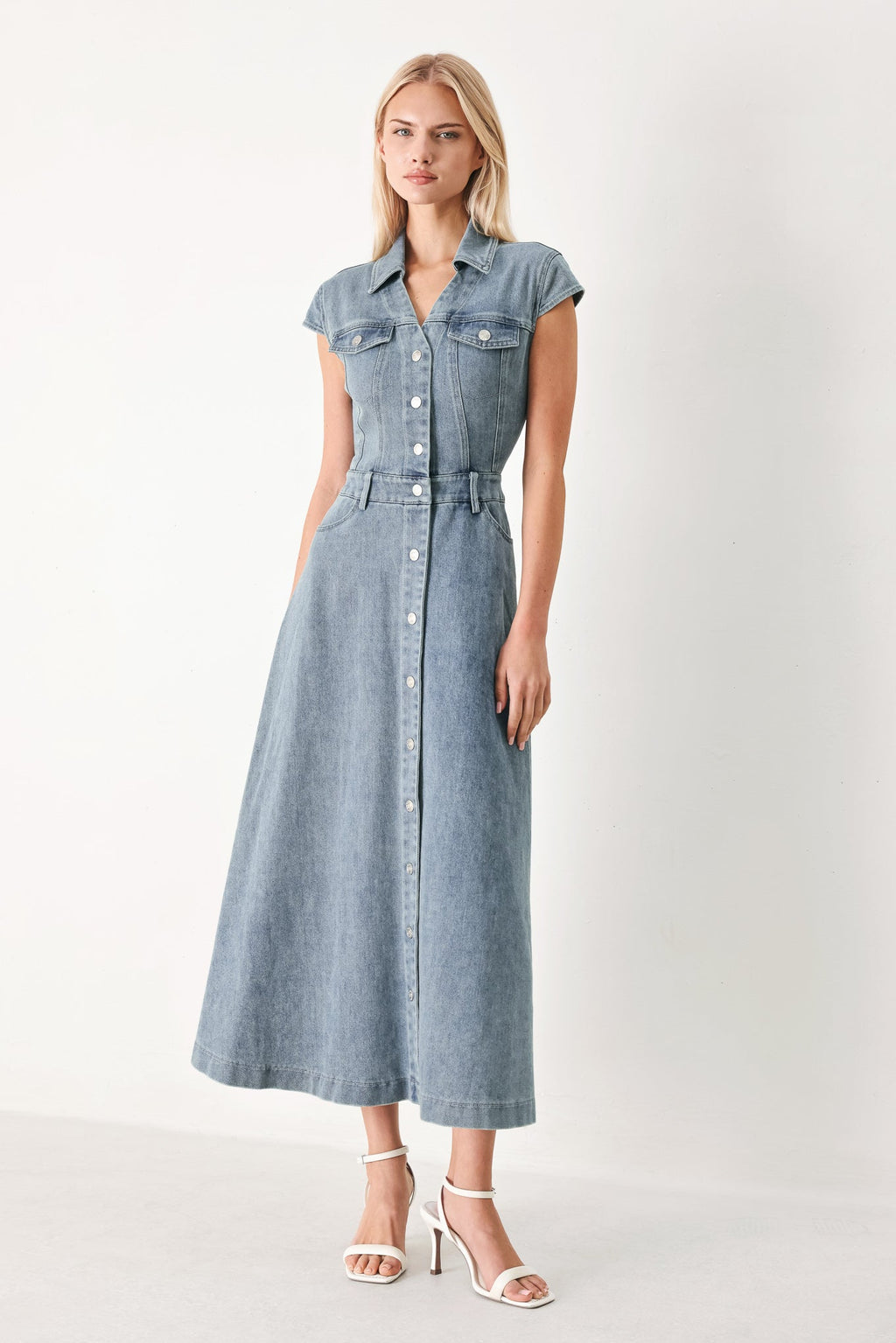 CLASSIC FLOW DENIM MIDI DRESS
