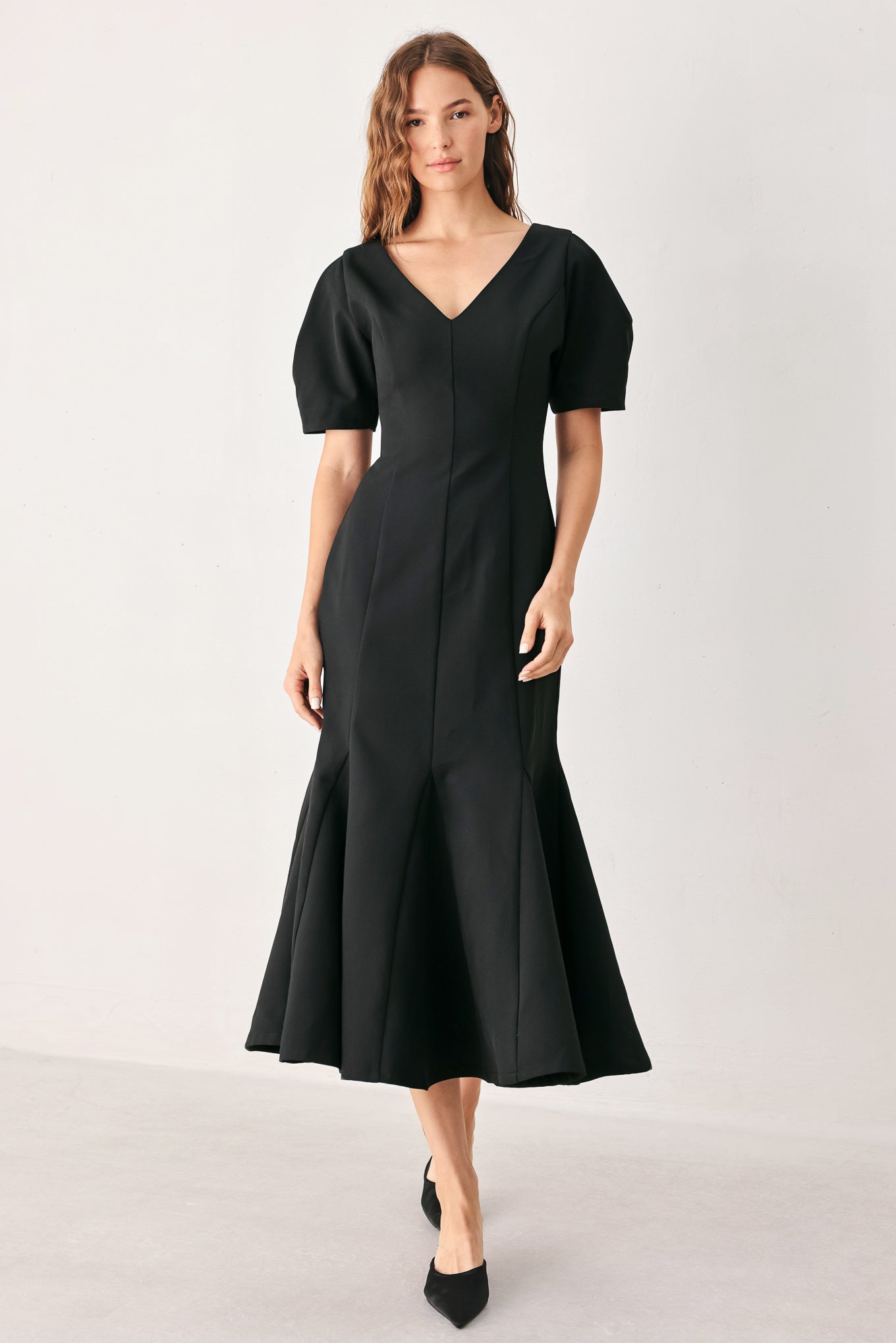 SOIRÉE PUFF WOVEN MIDI DRESS