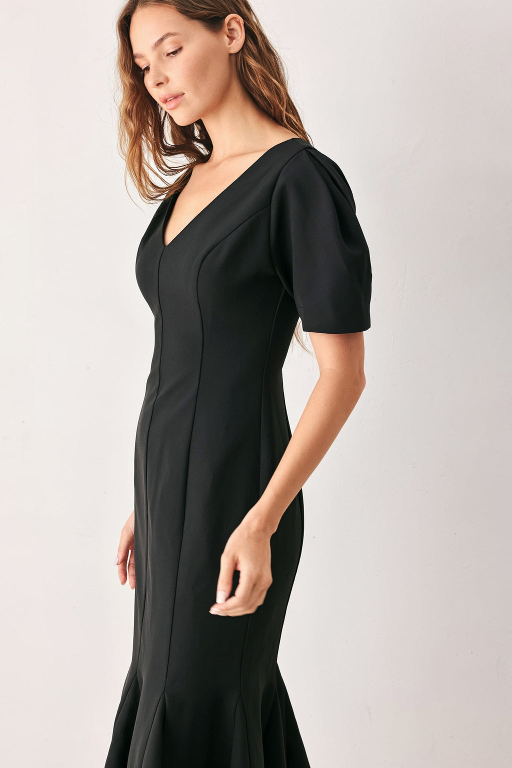 SOIRÉE PUFF WOVEN MIDI DRESS