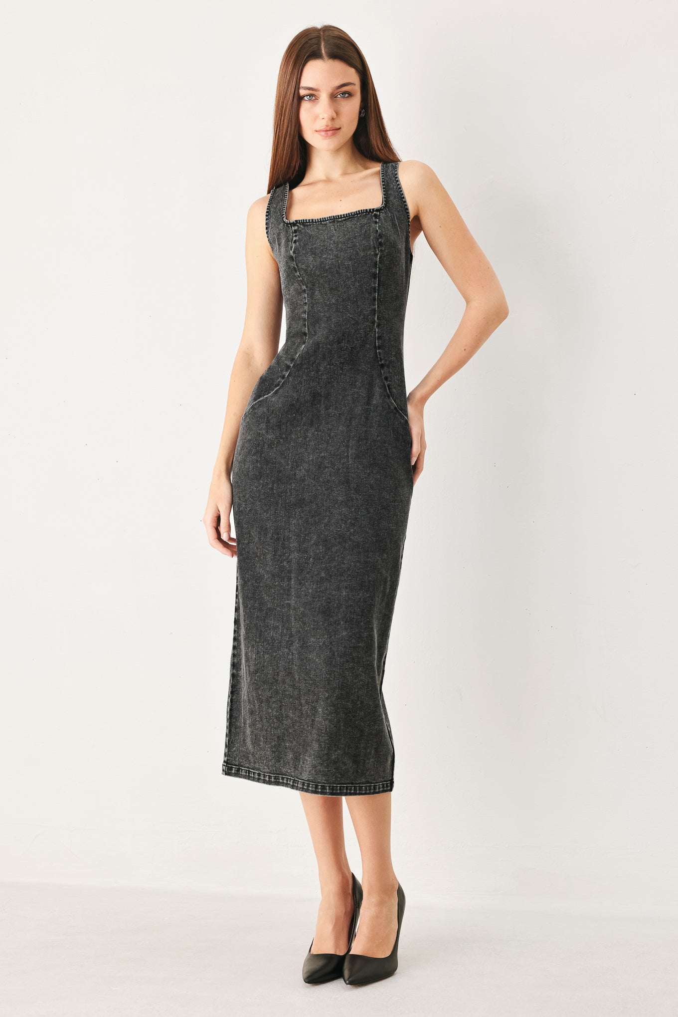 URBAN CHIC DENIM MIDI DRESS