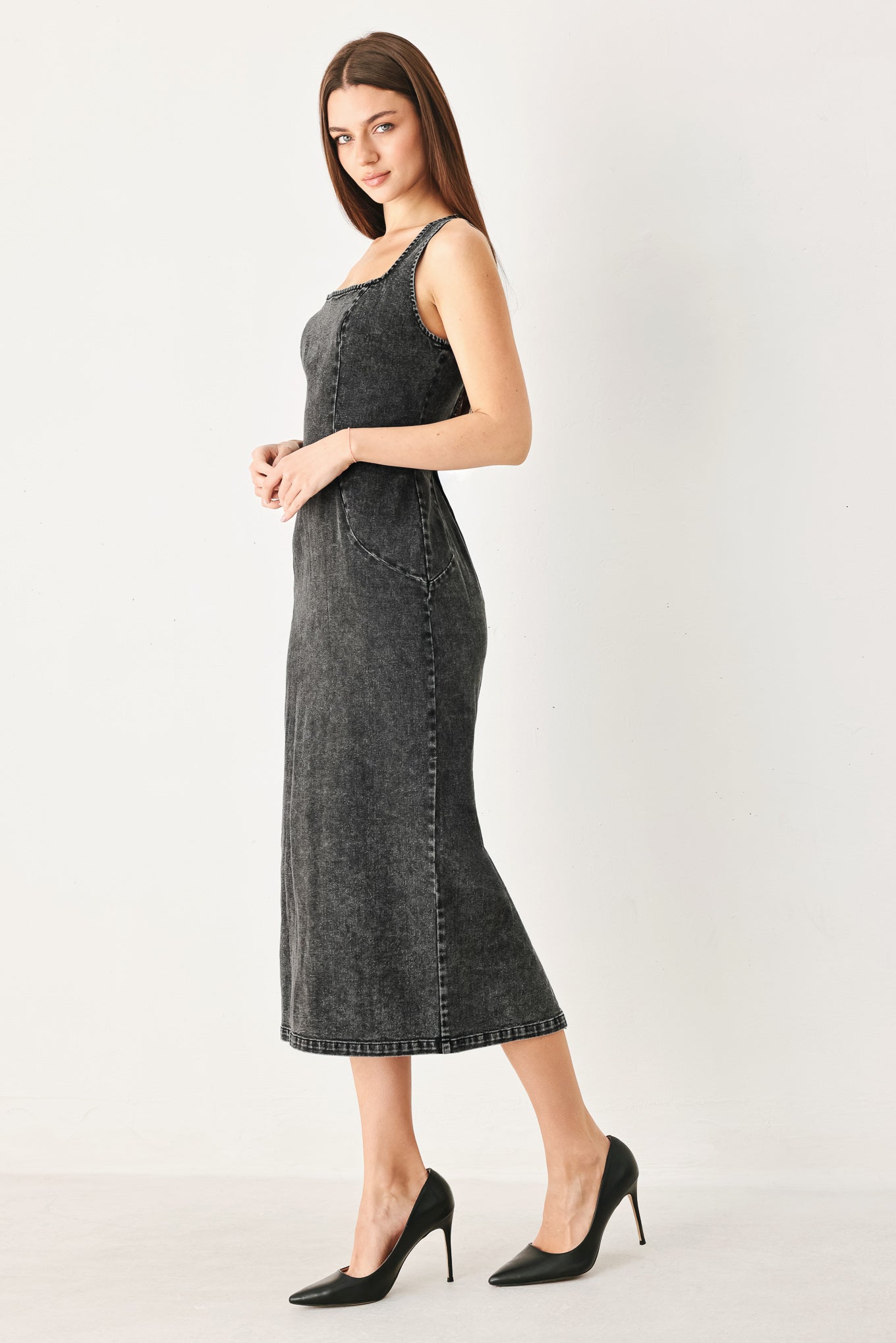URBAN CHIC DENIM MIDI DRESS