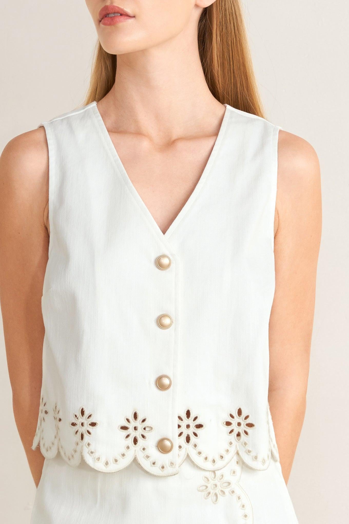 SEAFOAM SCALLOP WOVEN VEST