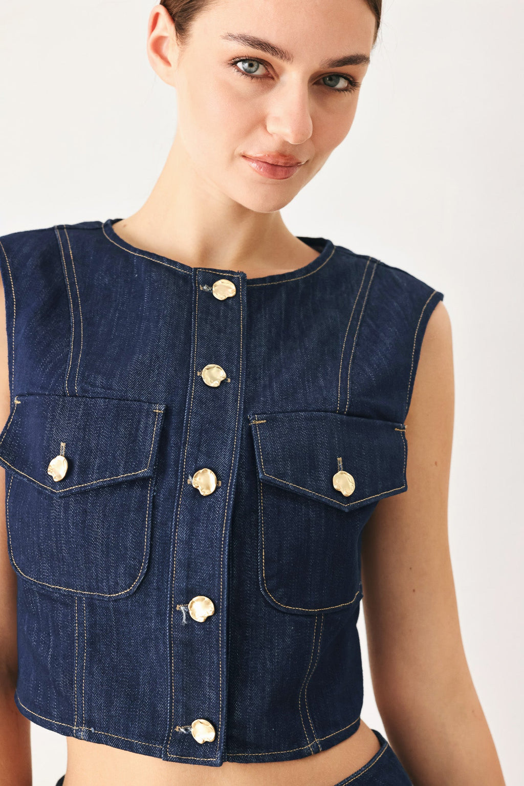 ICONIC INDIGO DENIM CROP VEST