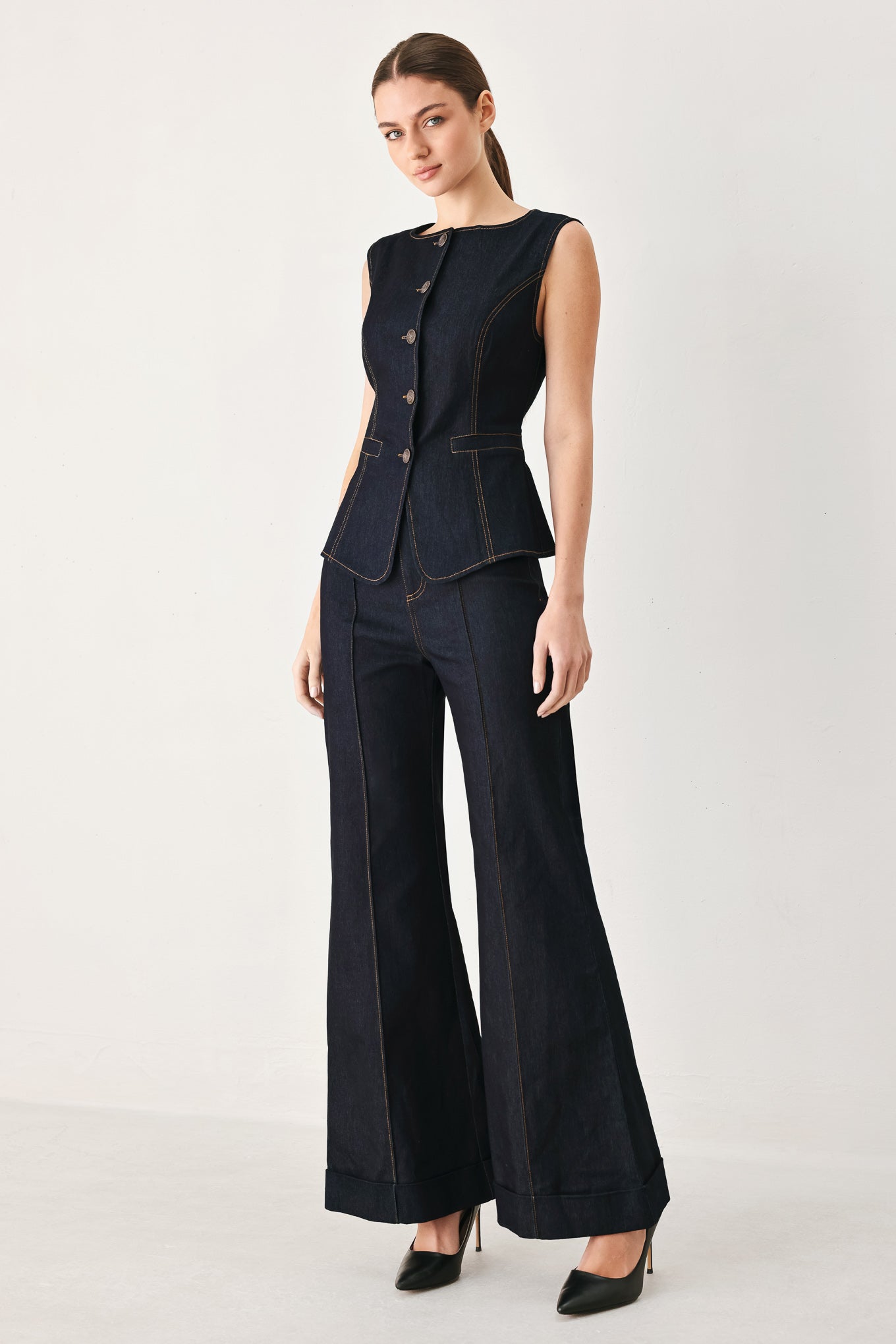 CONTRAST STITCH DENIM VEST