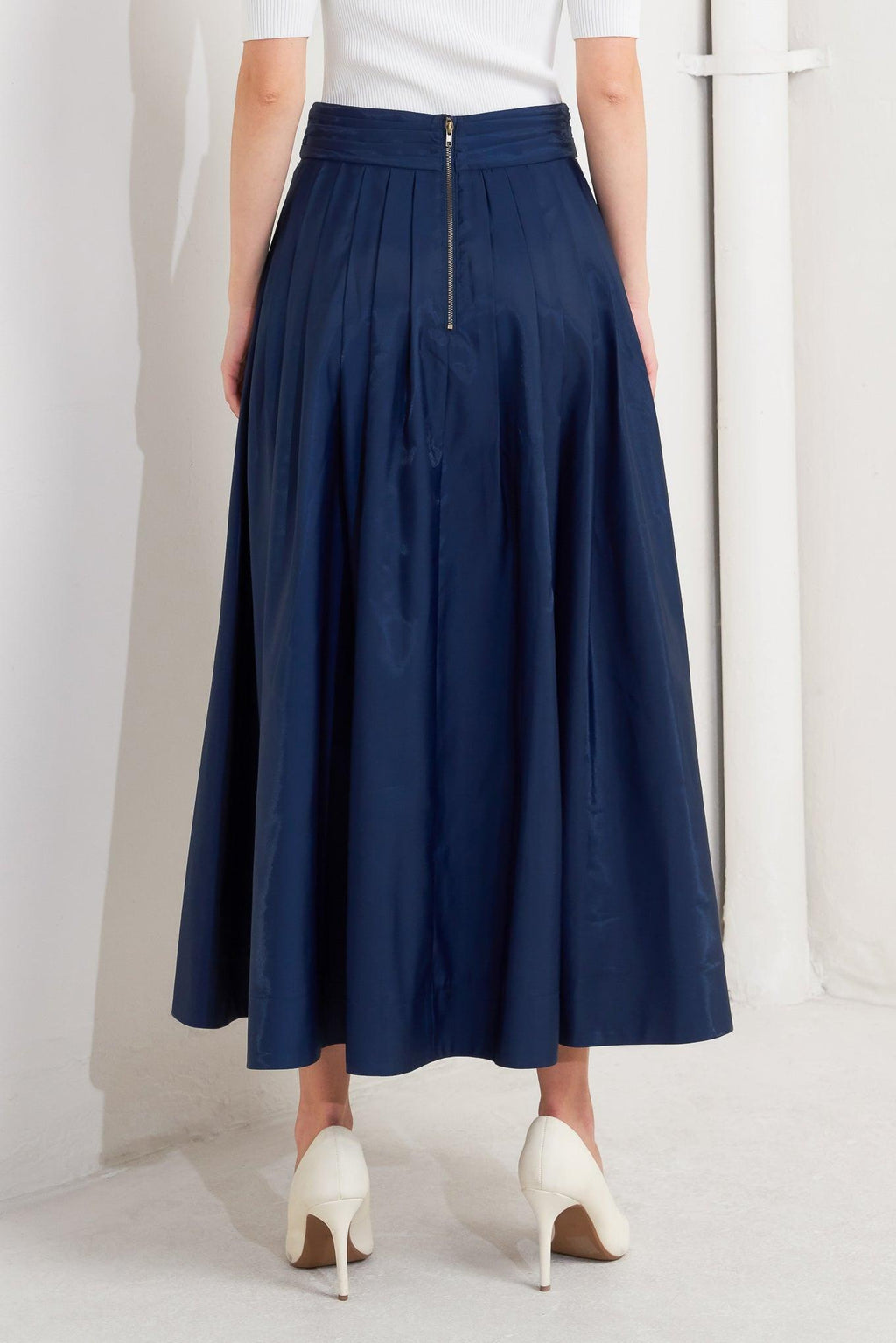 LUXE FLARE WOVEN PLEATED MIDI SKIRT