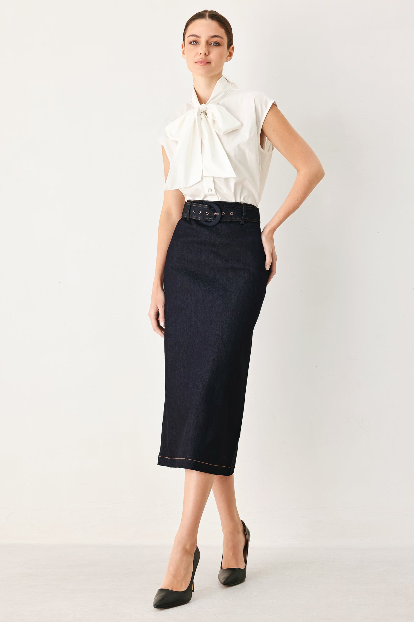 CLASSIC DENIM OFFICE MINI PENCIL SKIRT
