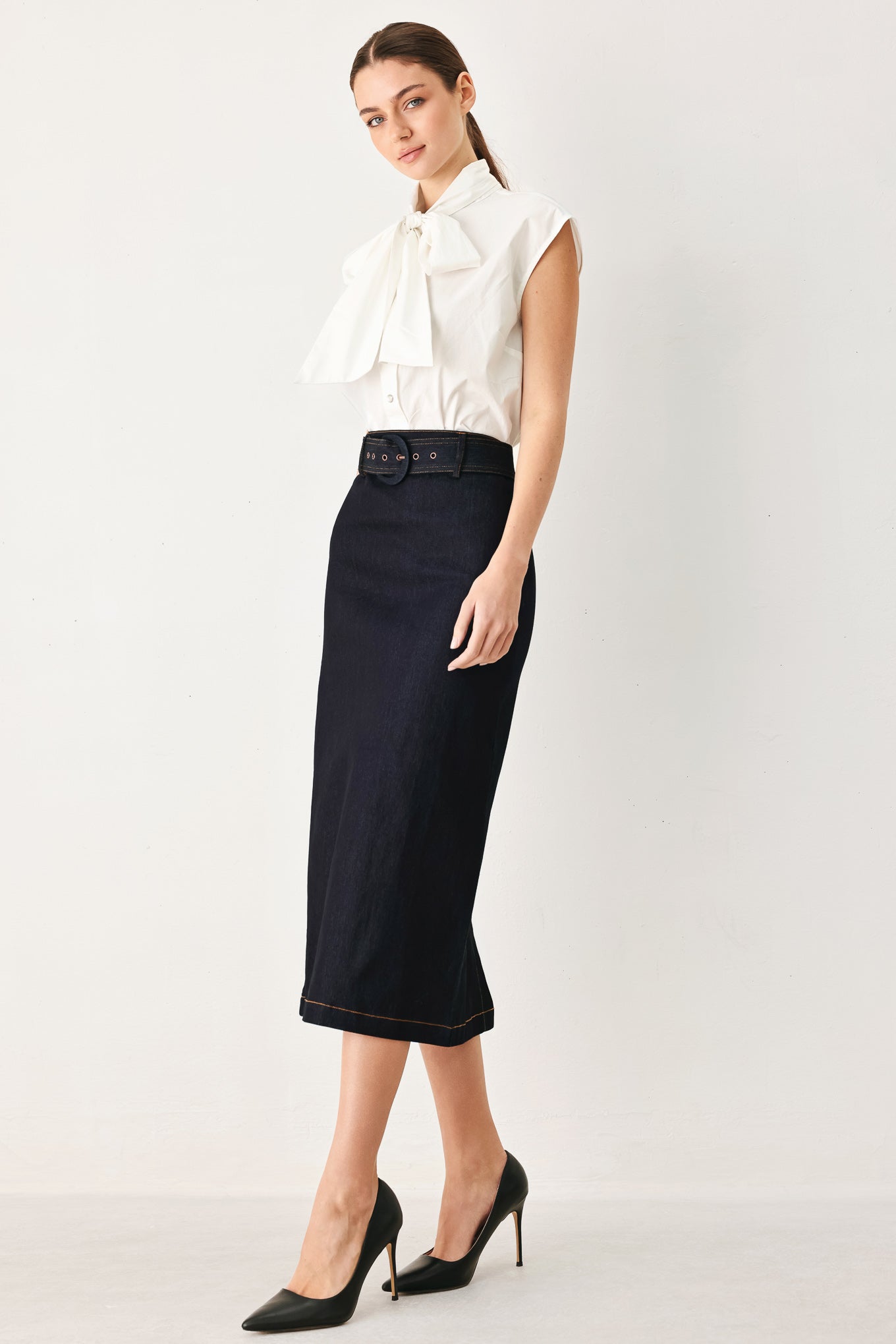 CLASSIC DENIM OFFICE MINI PENCIL SKIRT