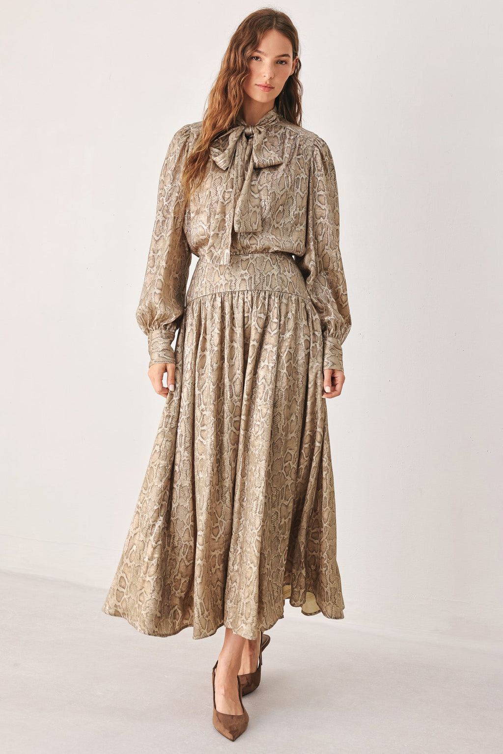 SERPENTINE TAUPE SNAKESKIN WOVEN MIDI SKIRT