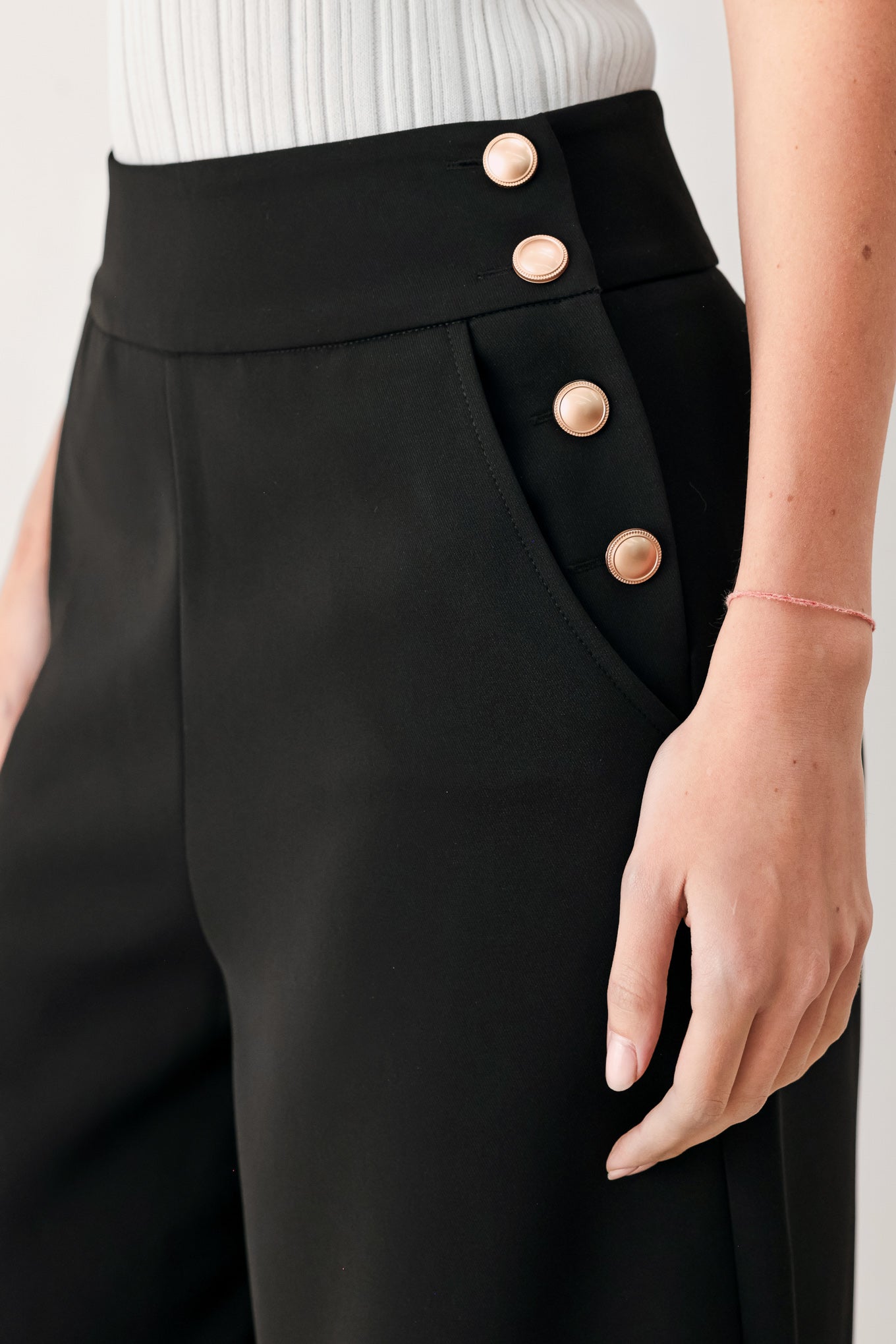 MODERN EDGE WOVEN PANTS
