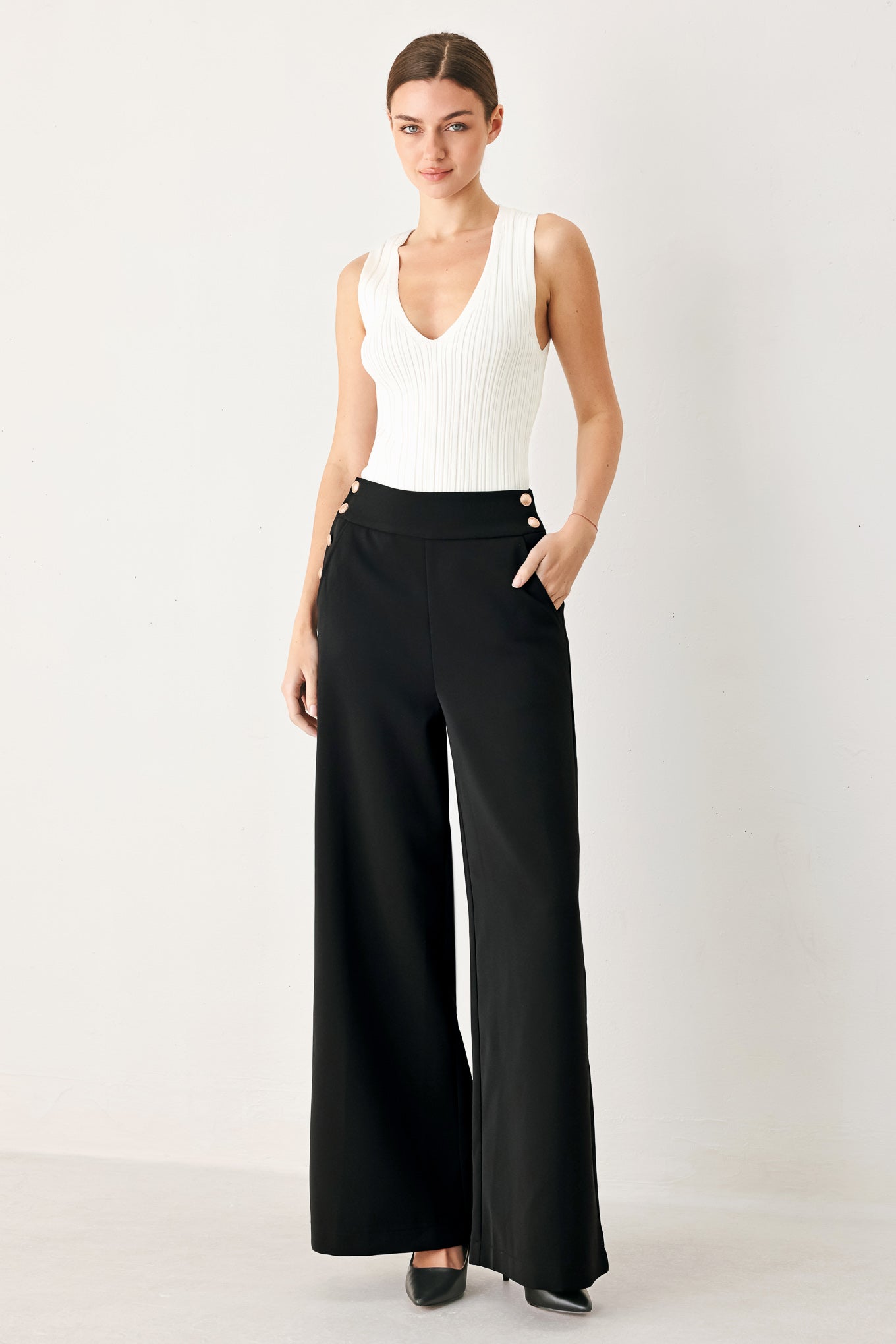 MODERN EDGE WOVEN PANTS