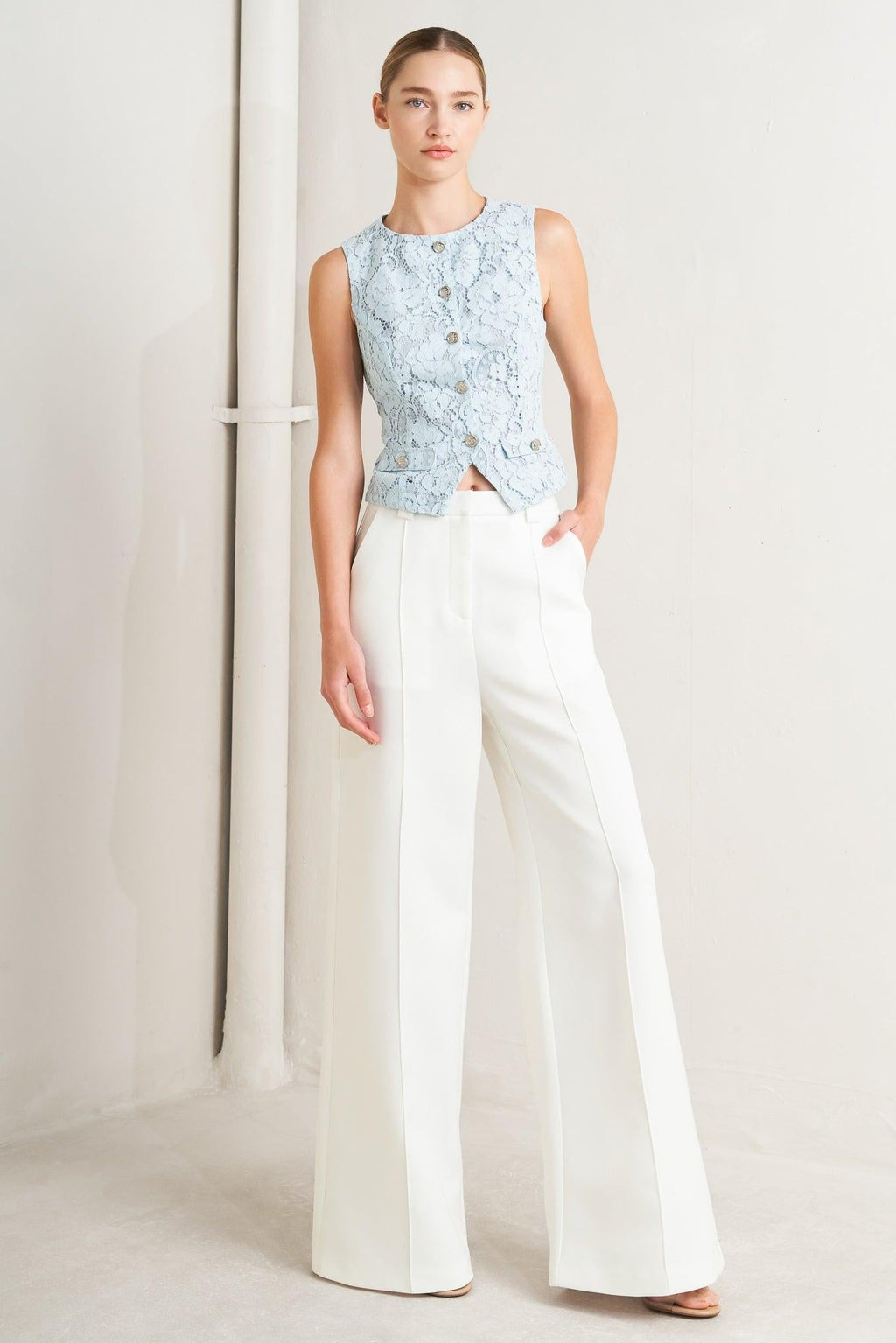 BRIGHT MOMENTS WOVEN PANTS