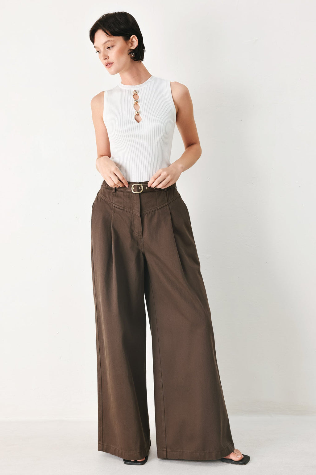 BROWN SUGAR STATEMENT WOVEN PANTS