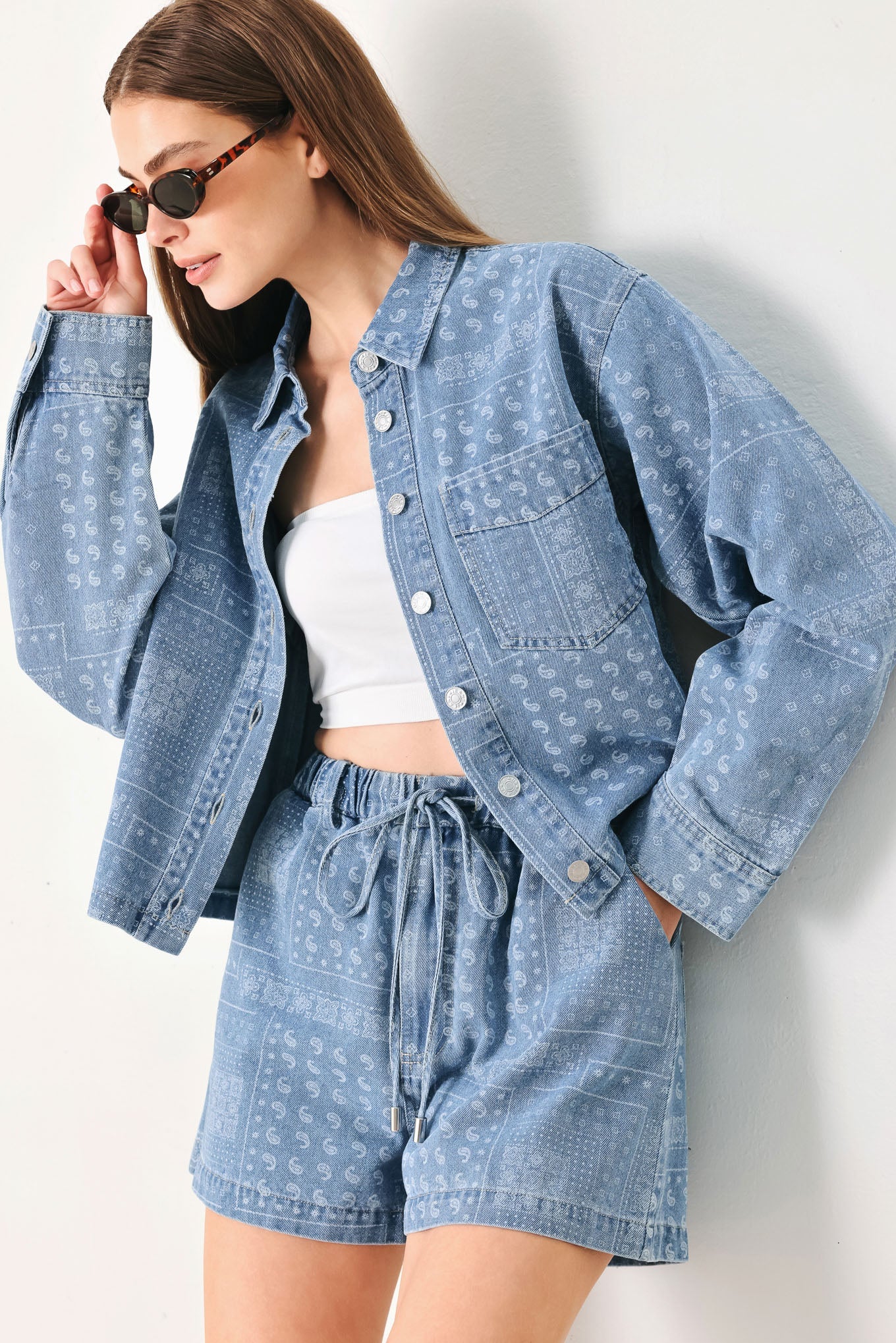 VINTAGE BANDANA DENIM SHORTS