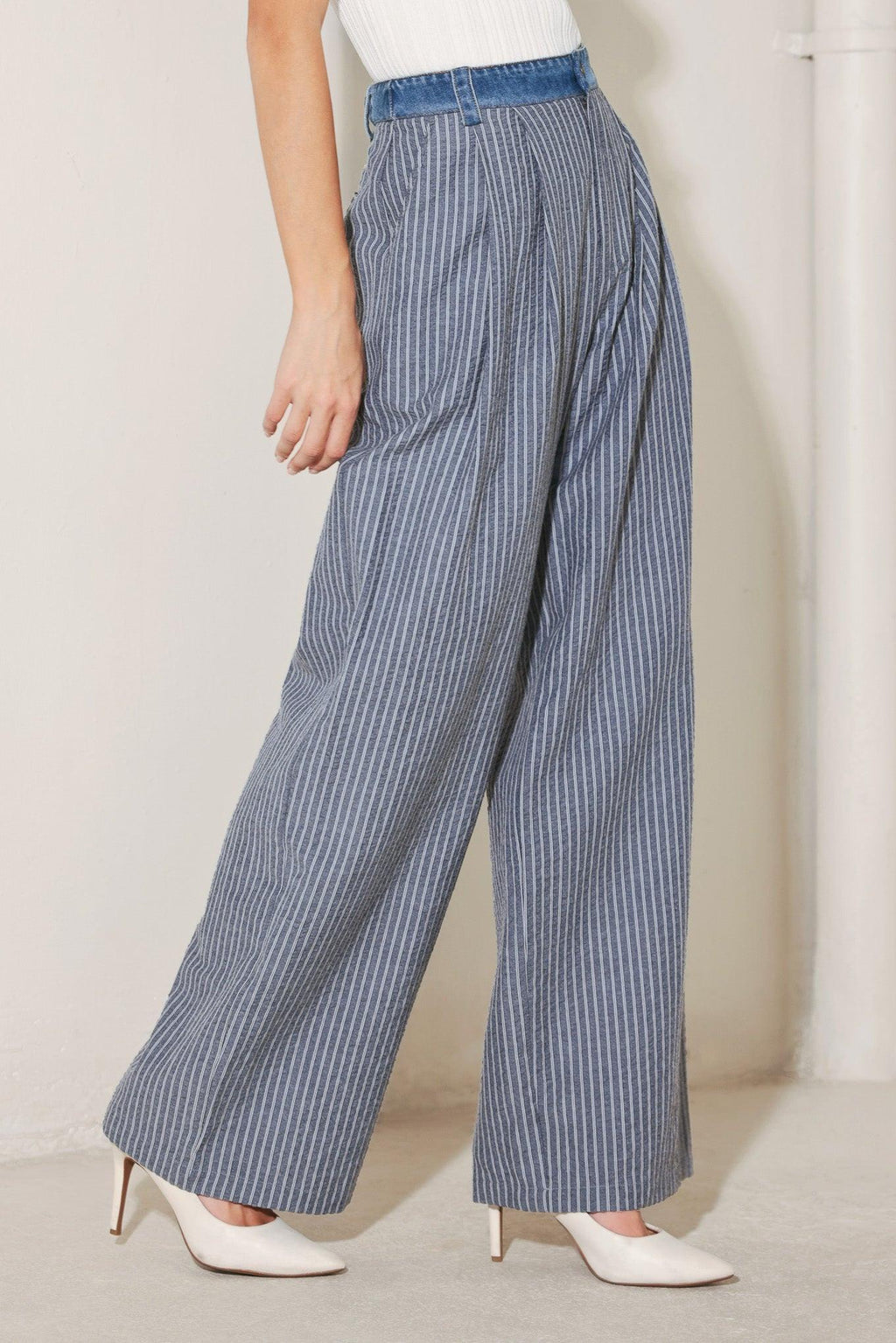MARINA PINSTRIPE WOVEN SEERSUCKER PANTS