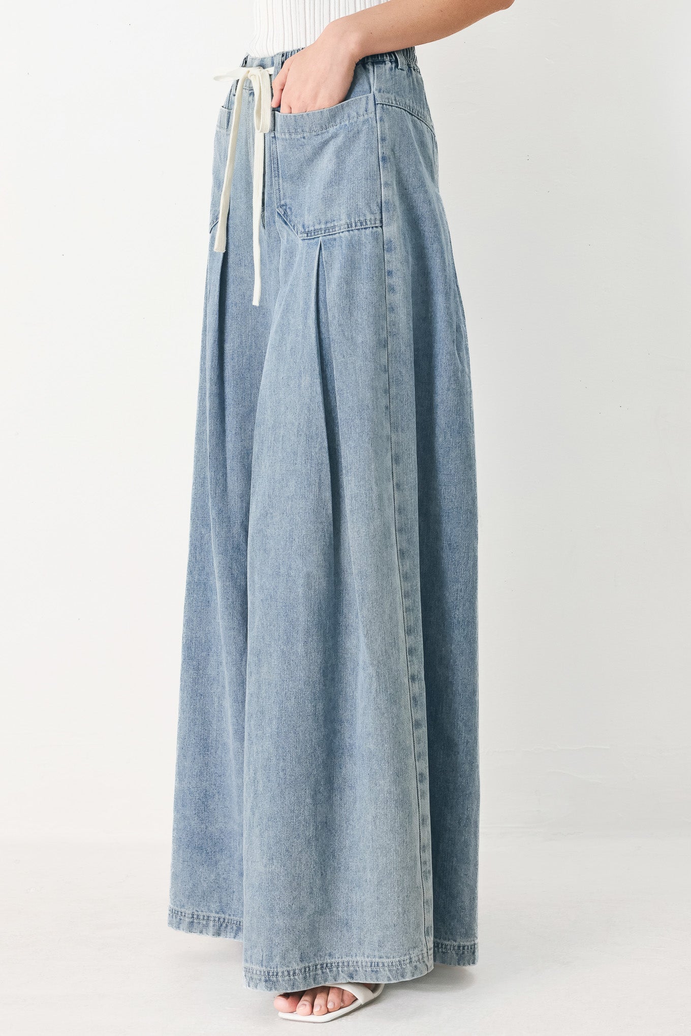 CLOUD WASH PALAZZO DENIM PANTS