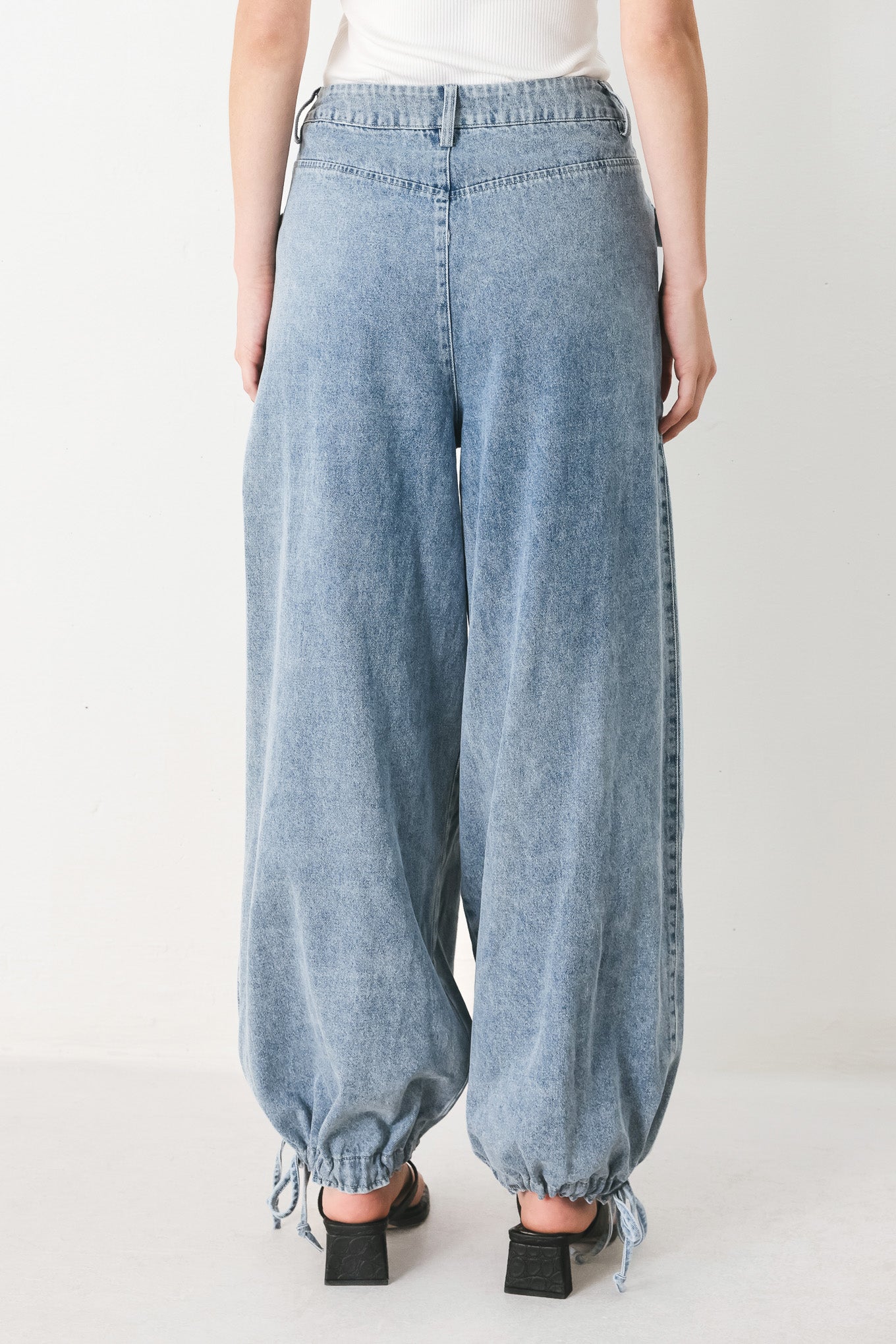 EASY EDGE DENIM PANTS