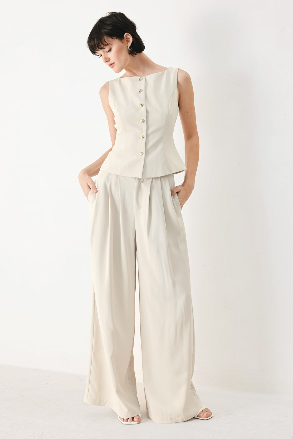 MODERN MINIMAL WOVEN PANTS