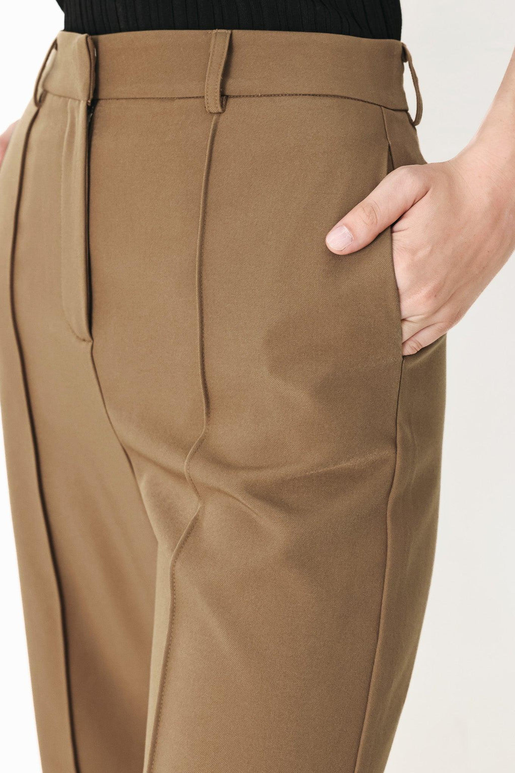RICH SILHOUETTE WOVEN PANTS
