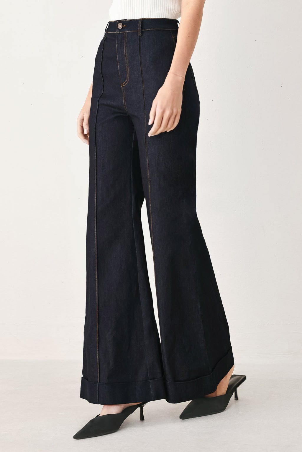 CONTRAST STITCH DENIM PANTS