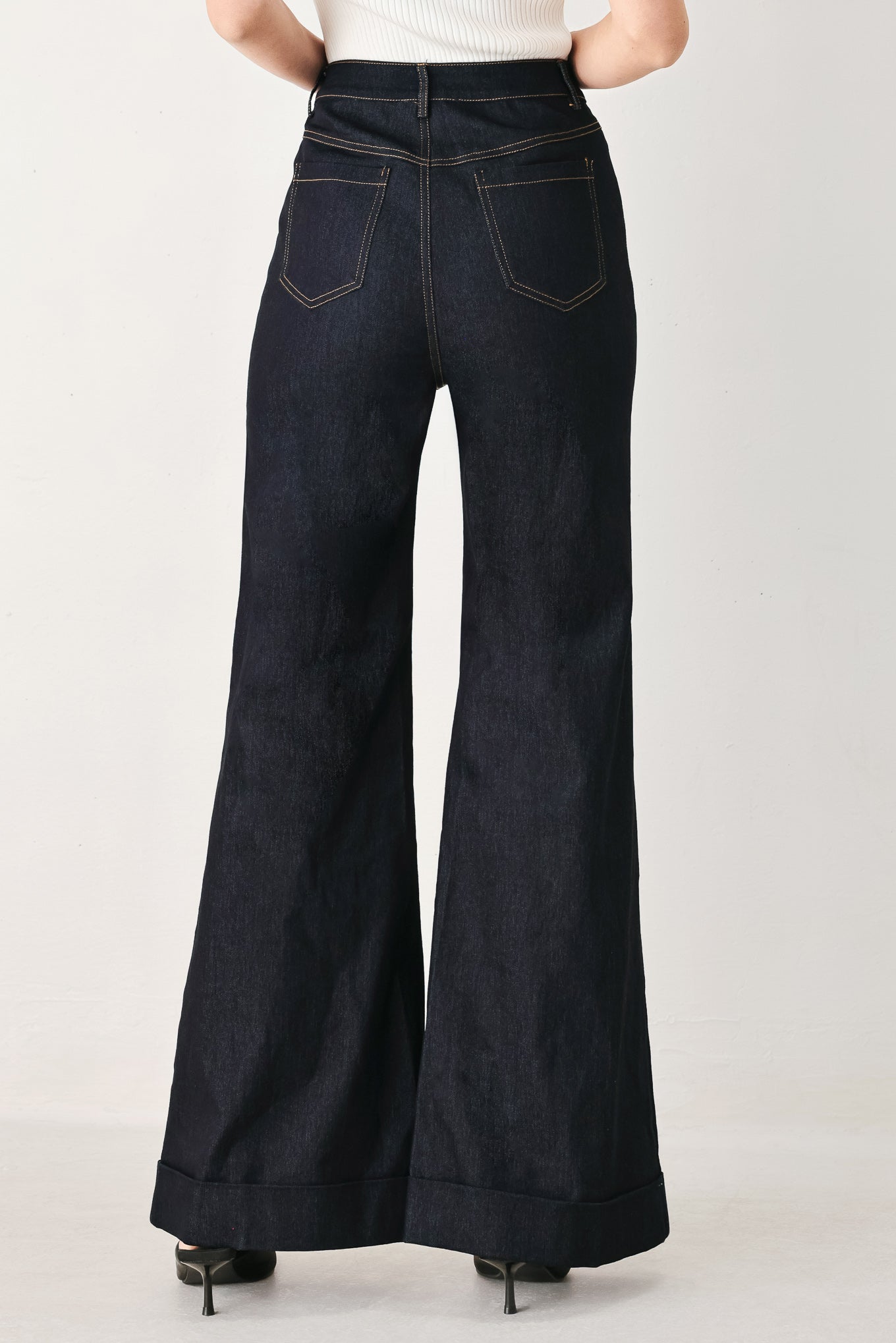 CONTRAST STITCH DENIM PANTS