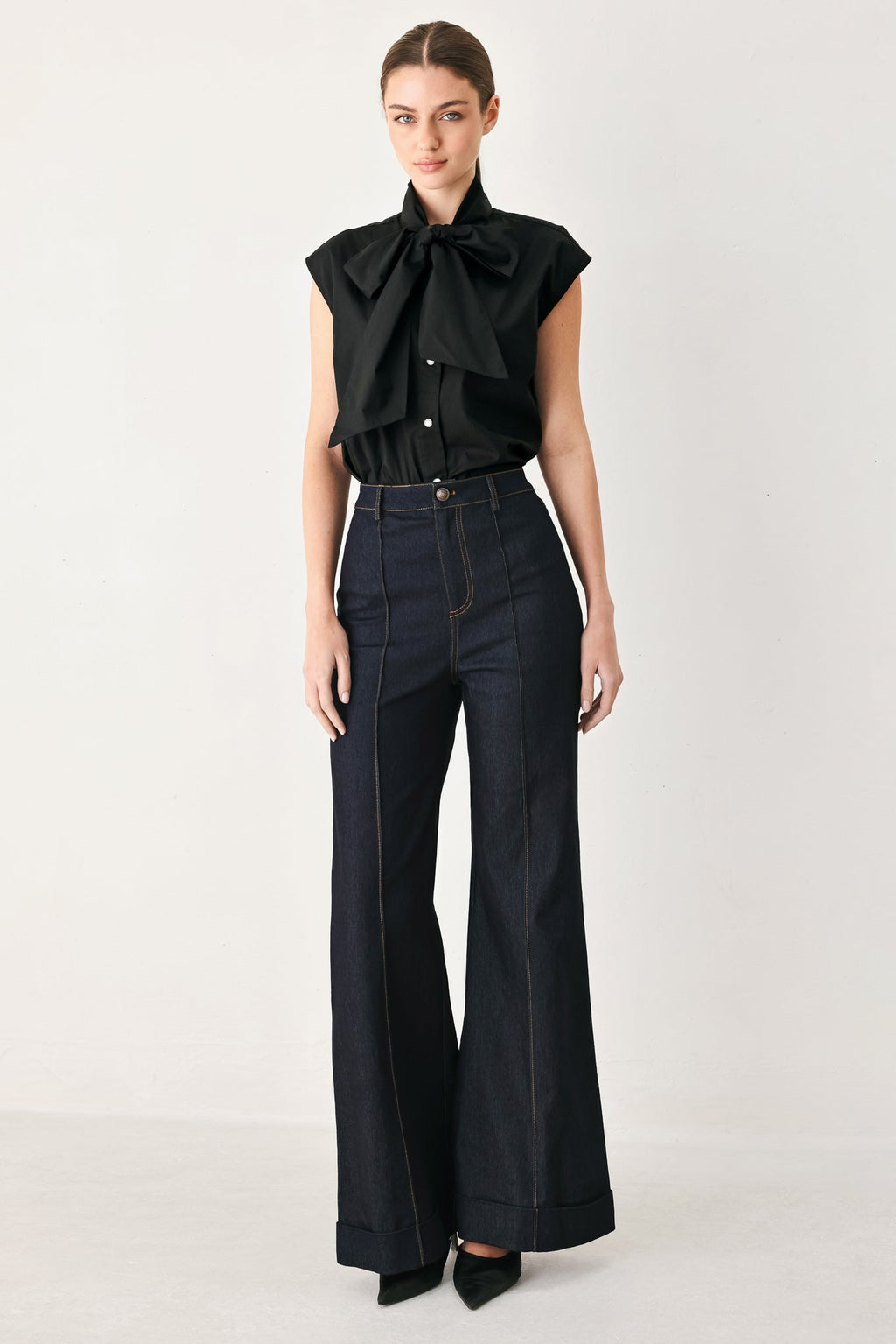CONTRAST STITCH DENIM PANTS