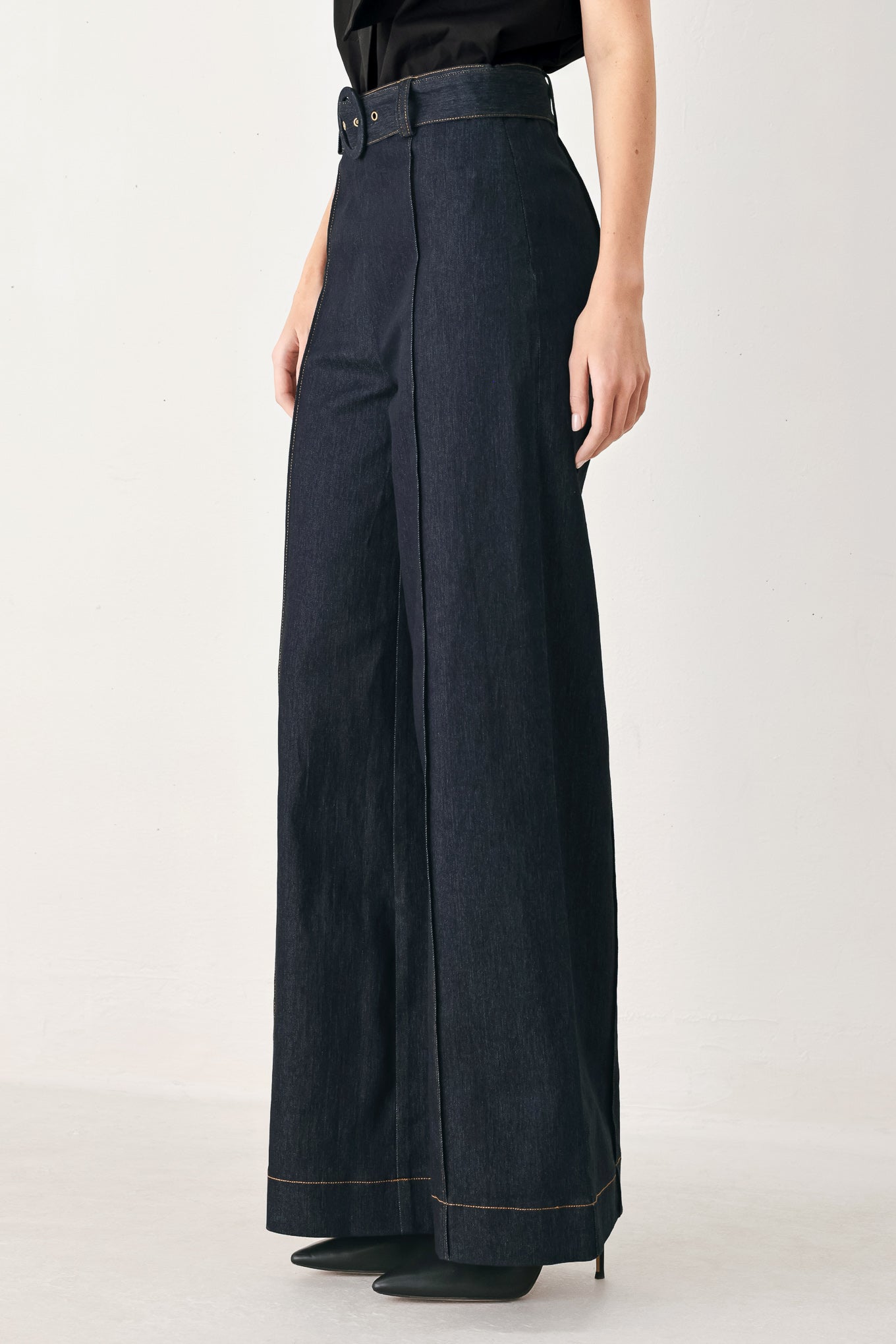 URBAN STITCH DENIM PANTS