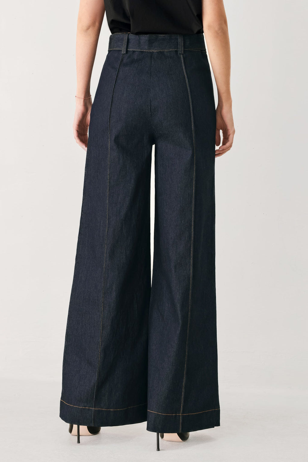 URBAN STITCH DENIM PANTS