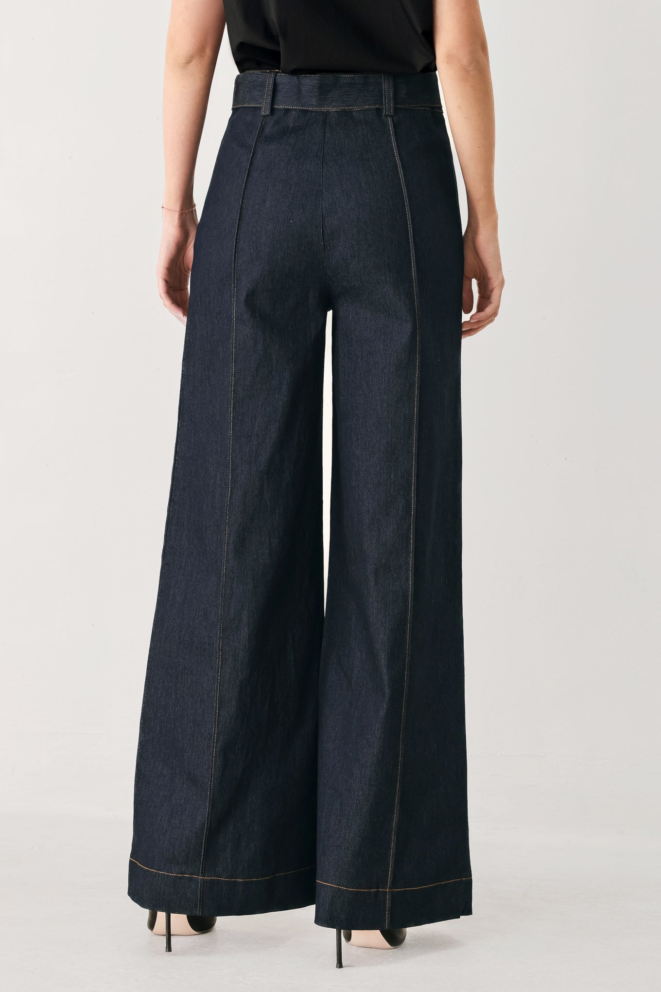 URBAN STITCH DENIM PANTS