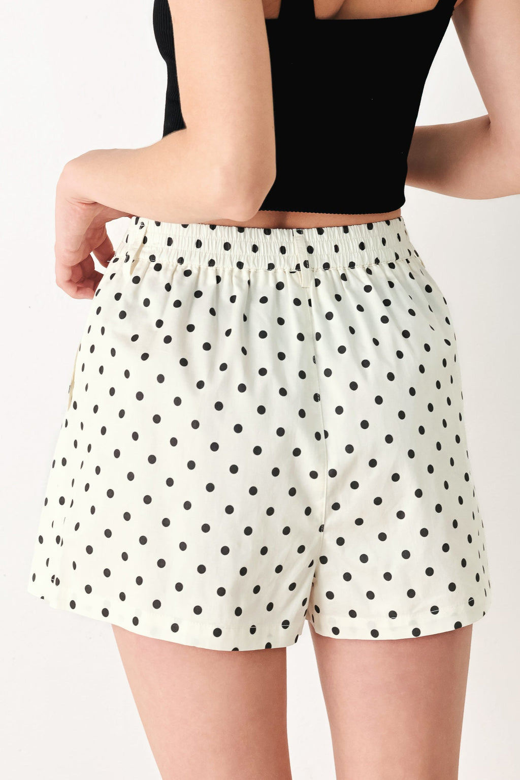 CHAMPAGNE DOTS WOVEN SHORTS