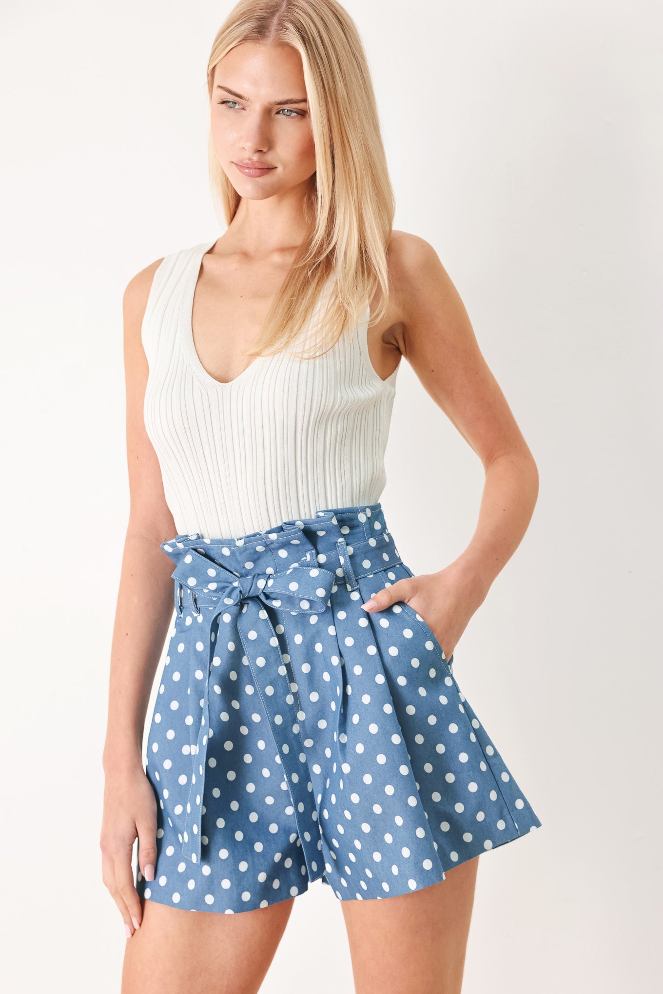 FLIRTY DOTS TIE WOVEN SHORTS