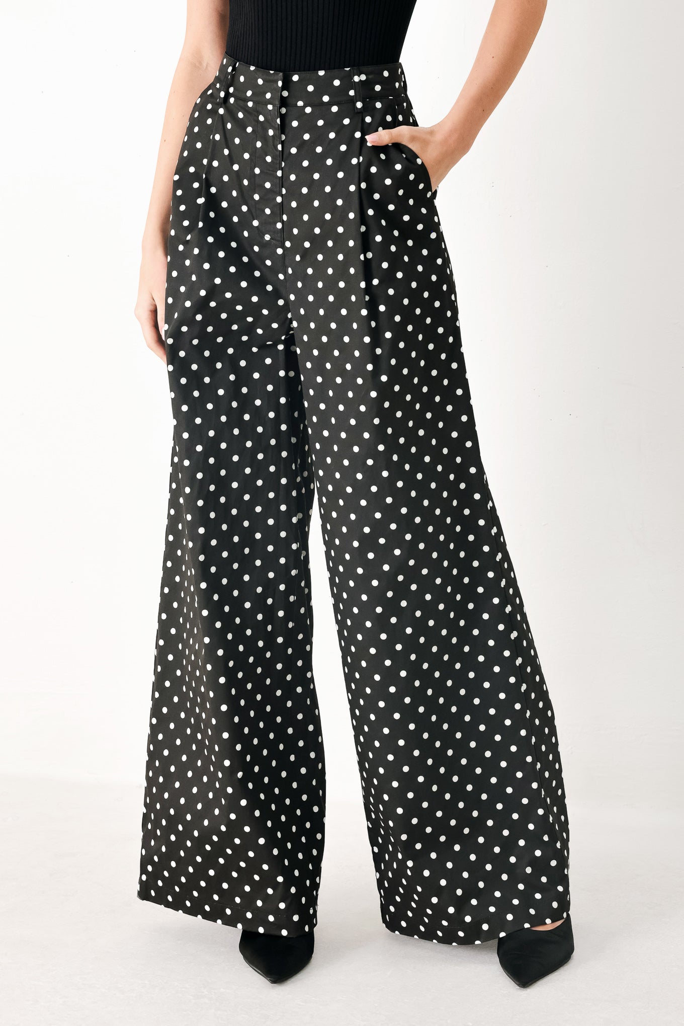 FOREVER CHIC POLKA WOVEN PANTS