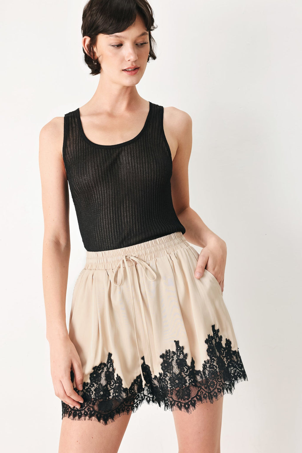 RODEO ROMANCE WOVEN SHORTS