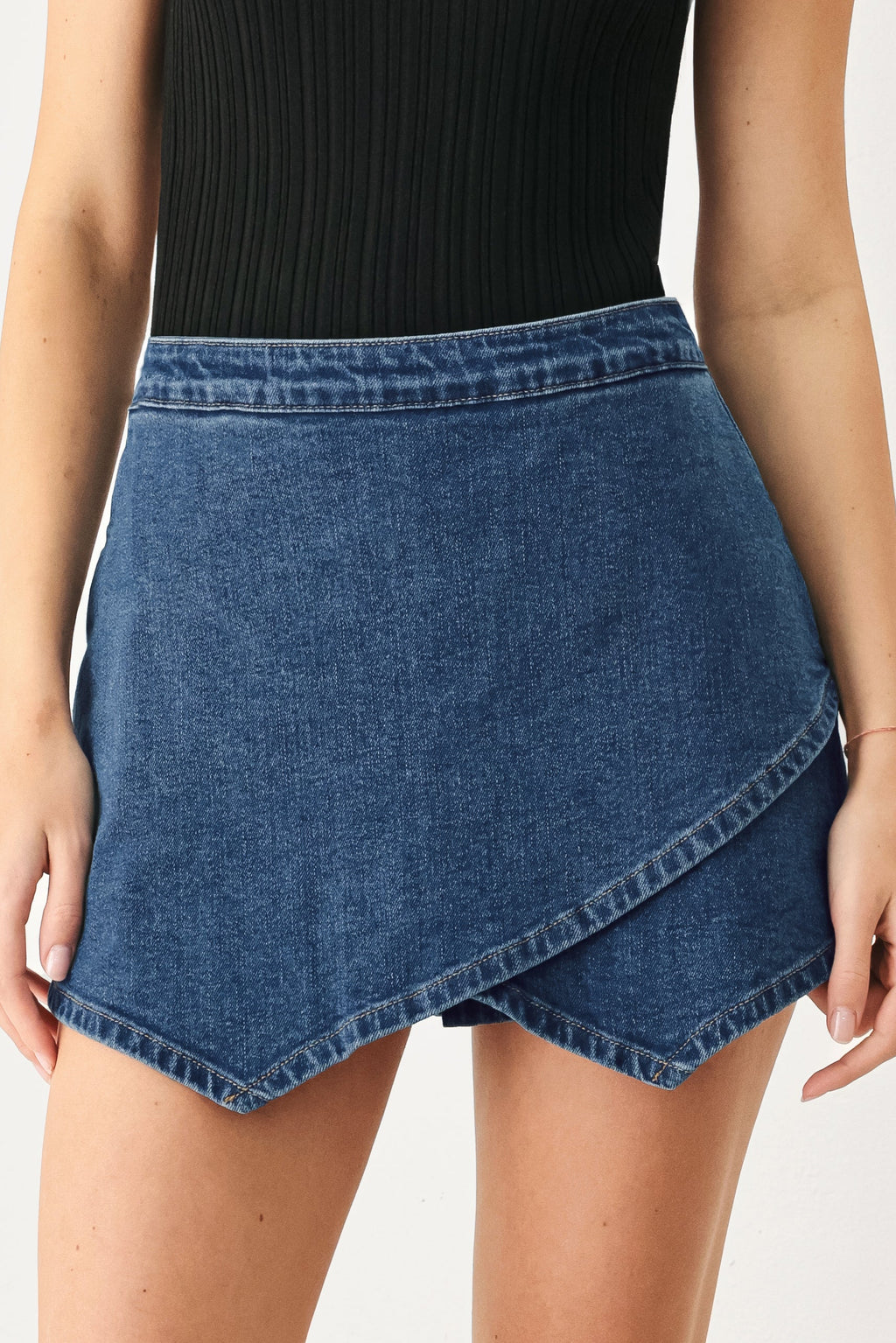 ASYMMETRIC DENIM SKORT