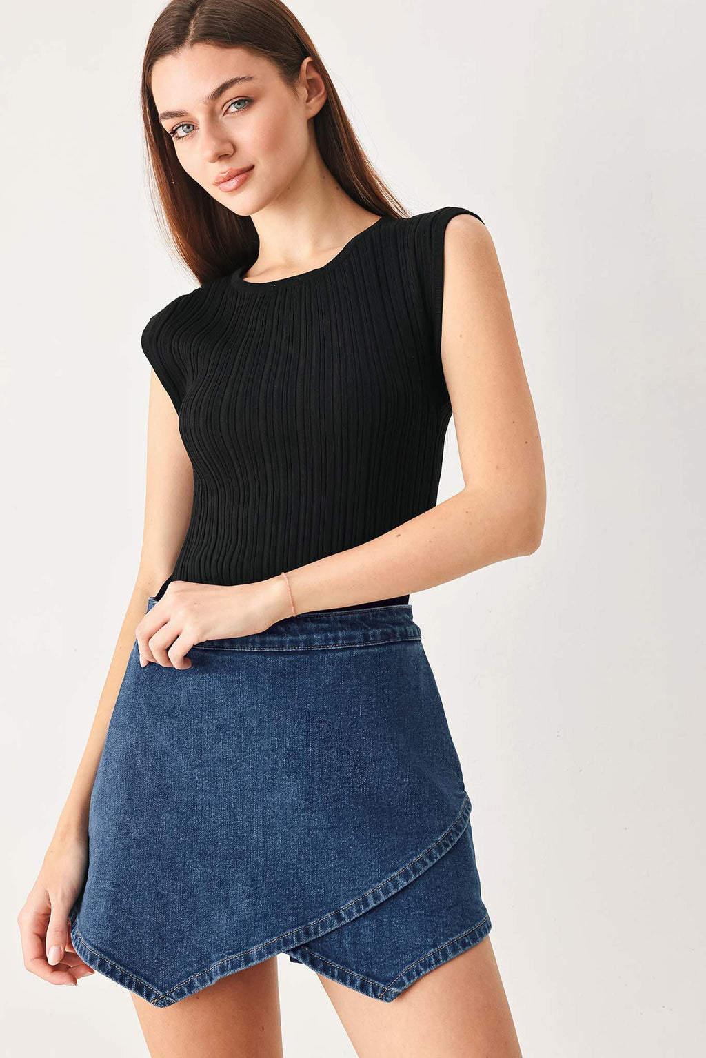 ASYMMETRIC DENIM SKORT