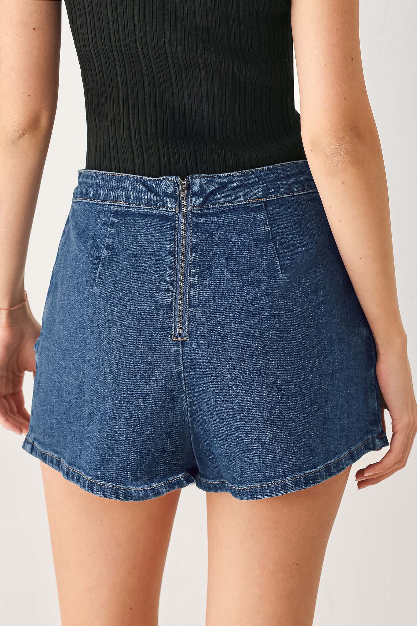 ASYMMETRIC DENIM SKORT