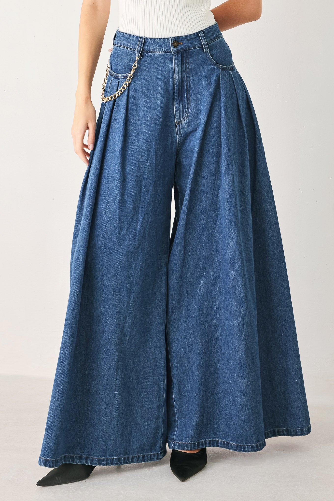 STATEMENT BLUE WIDE LEG DENIM PANTS