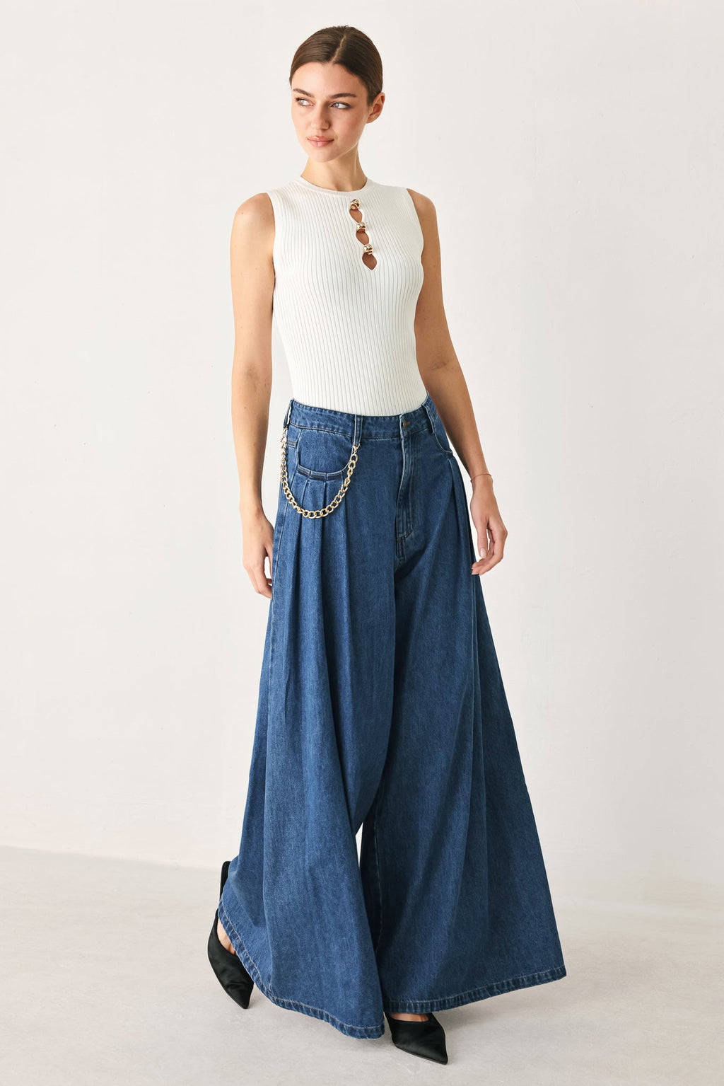 STATEMENT BLUE WIDE LEG DENIM PANTS