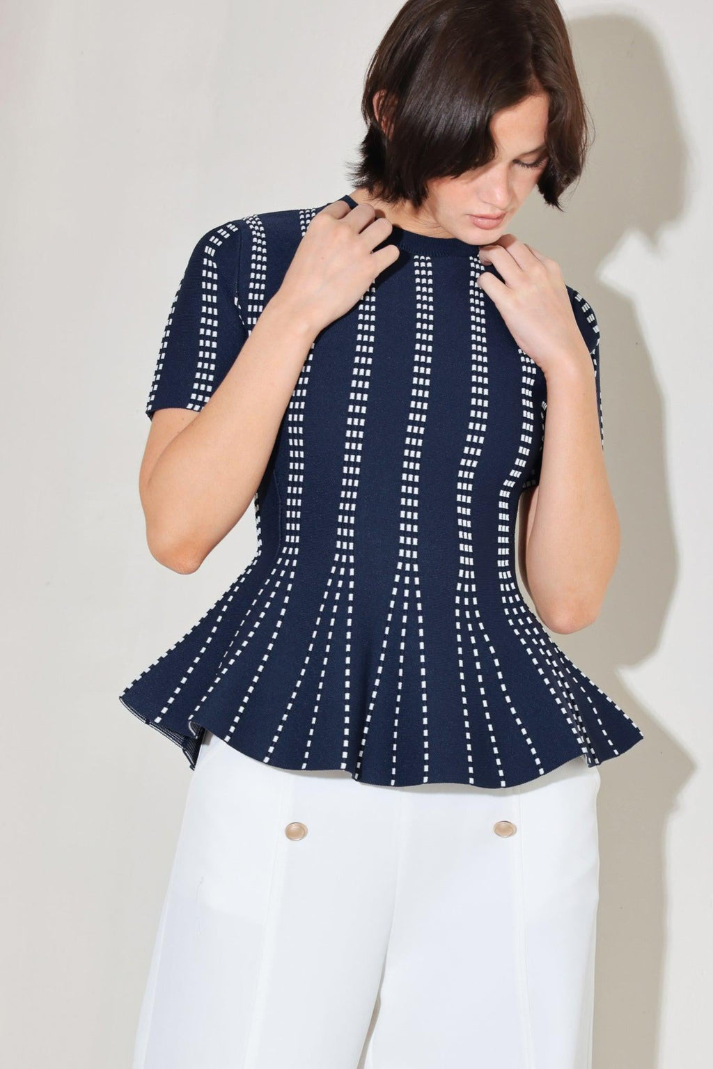 EVENING RUSTLE JACQUARD SWEATER TOP