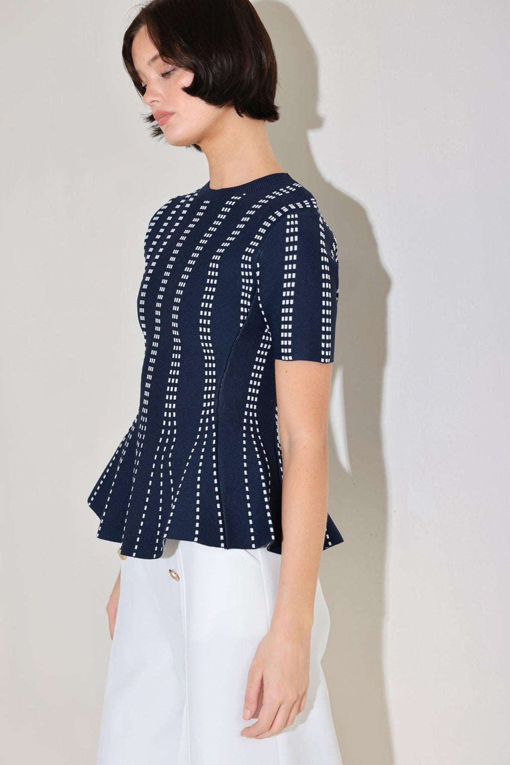 EVENING RUSTLE JACQUARD SWEATER TOP