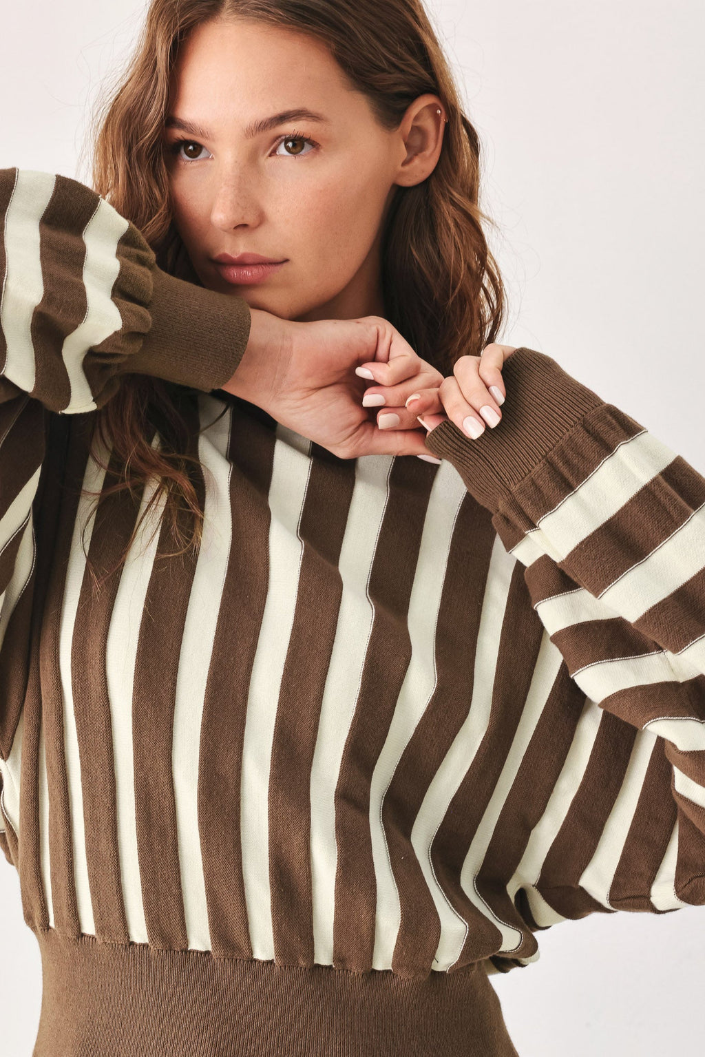 CAPPUCCINO VERTICAL STRIPE KNIT TOP