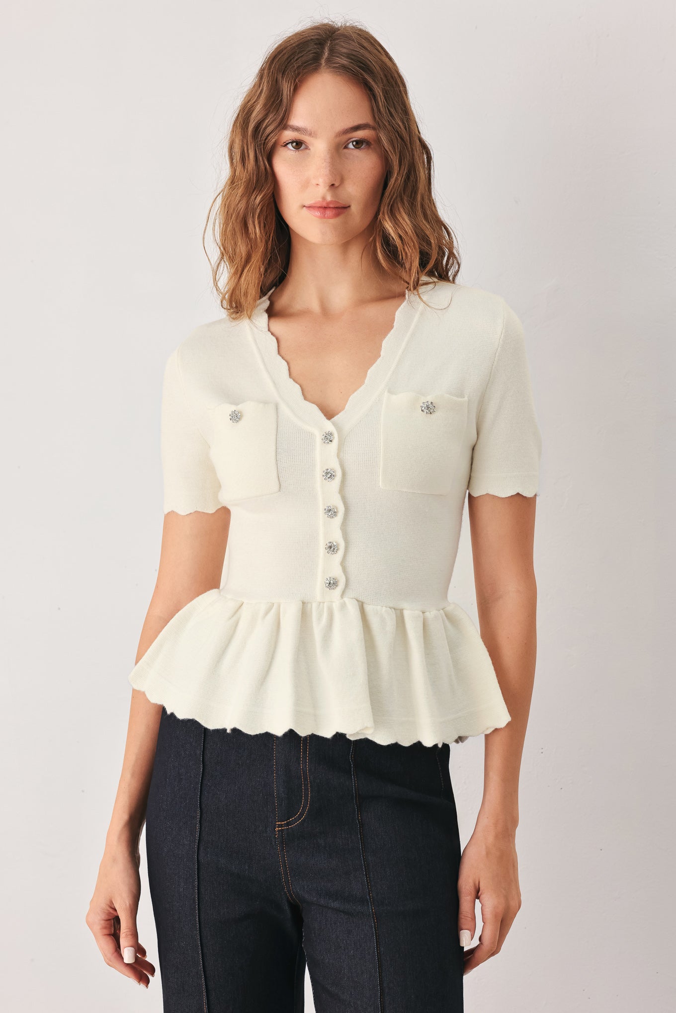 FROSTED CREAM POCKET-DETAIL SWEATER TOP