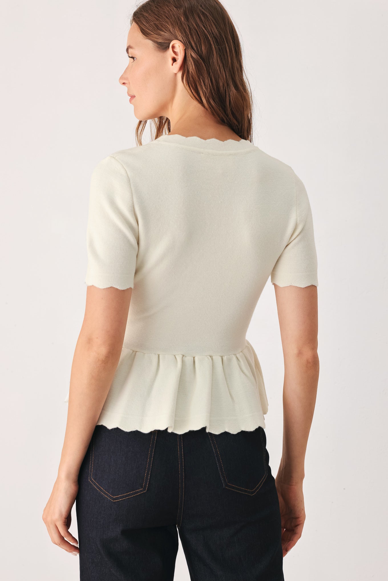 FROSTED CREAM POCKET-DETAIL SWEATER TOP