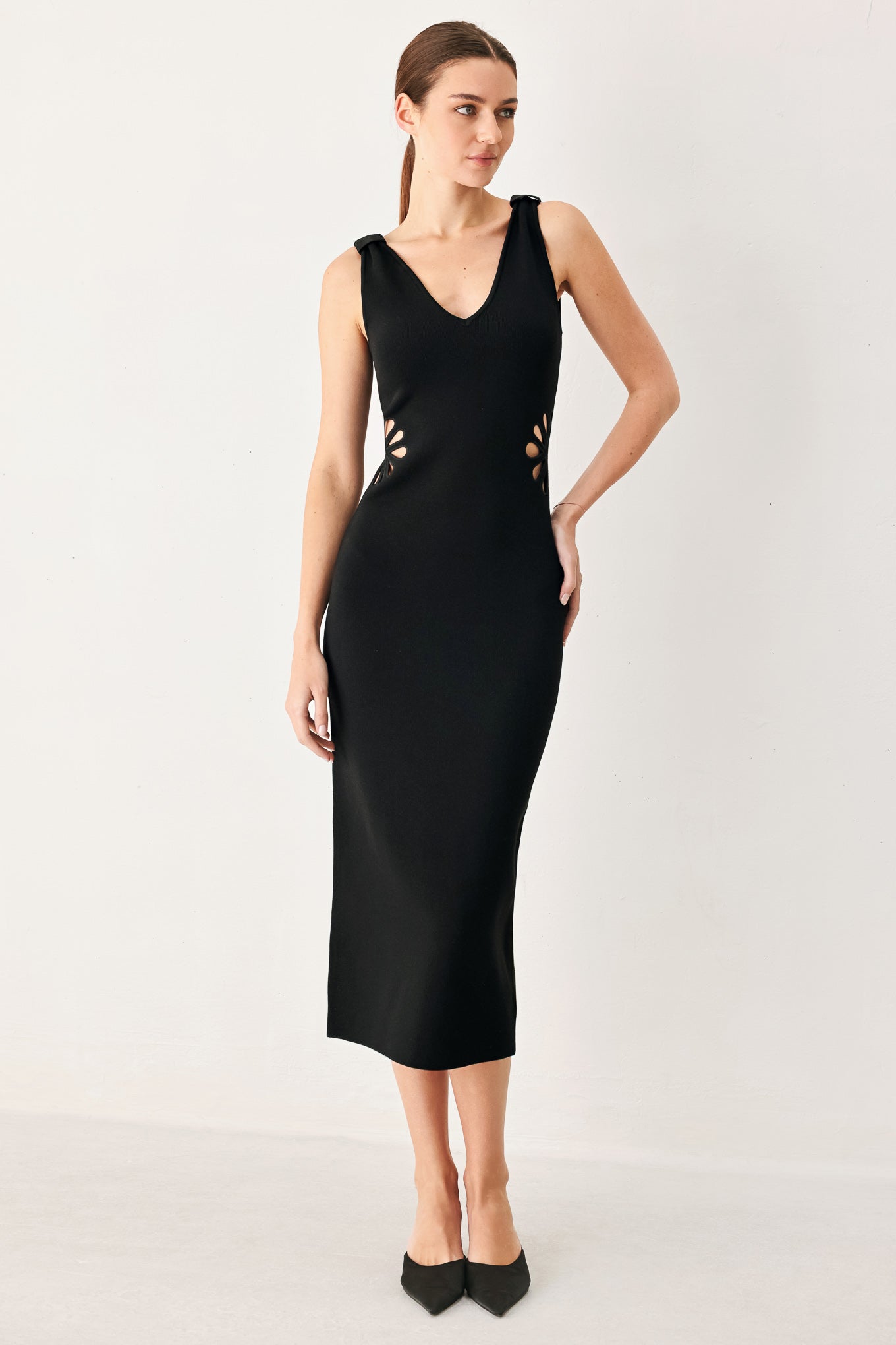 MODERN BLOOM SWEATER MIDI DRESS